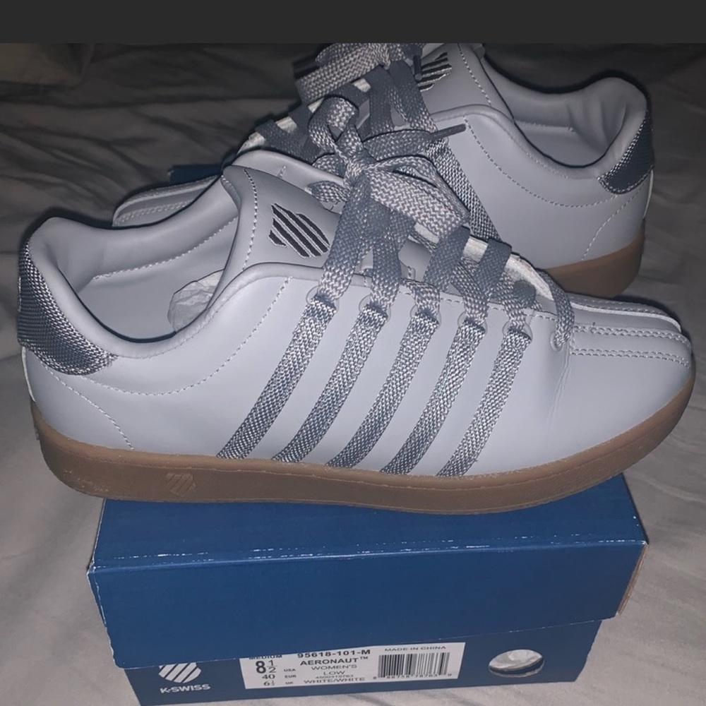 Women’s kswiss sneakers.